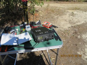 My operating position: FT897, LiPo 4000 mah, diode voltage drop in Altoid tin