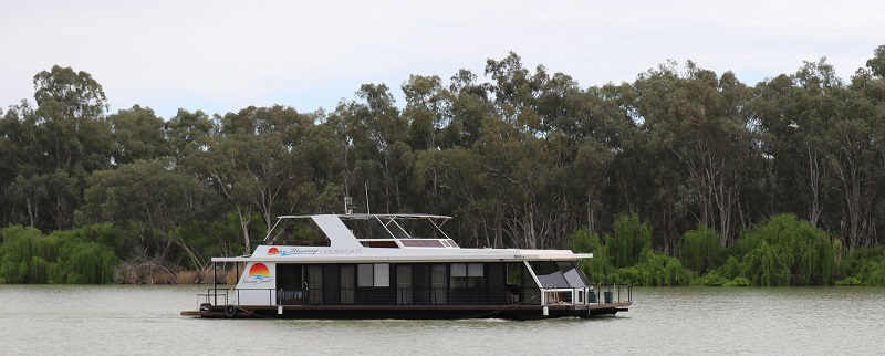 Houseboat at Renmark